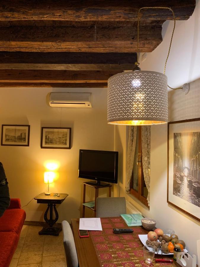 Luna Di Miele Lägenhet Venedig Exteriör bild